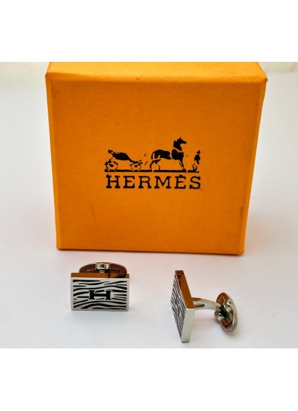 First Copy Cufflinks In Mumbai