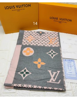 Men's Replica LV Scarves for Sale